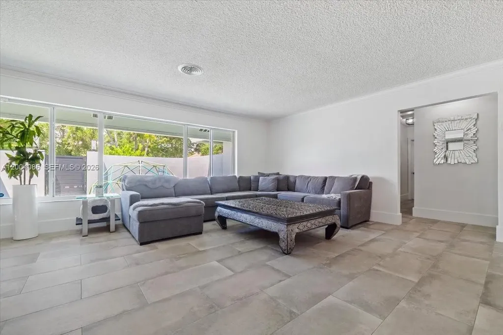 2632 NE 35th Street Fort Lauderdale FL 33306