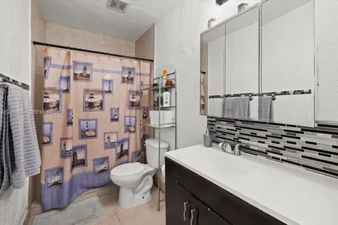 9025 SW 36th Street Miami FL 33165