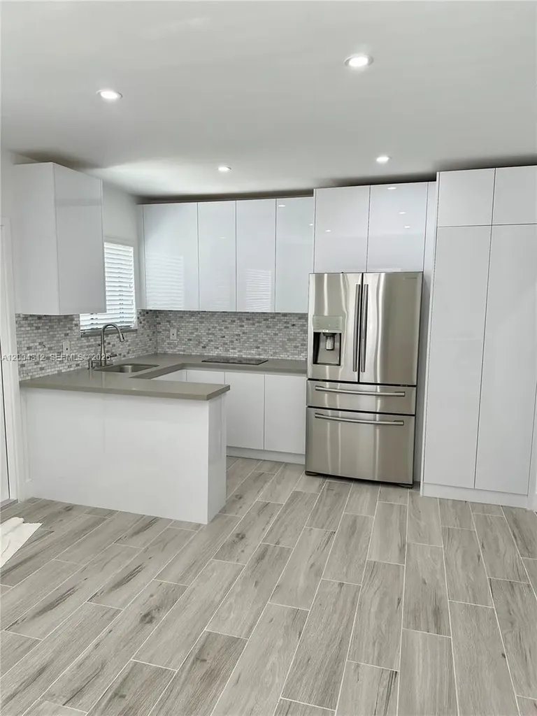 551 SW 57th Avenue Miami FL 33144
