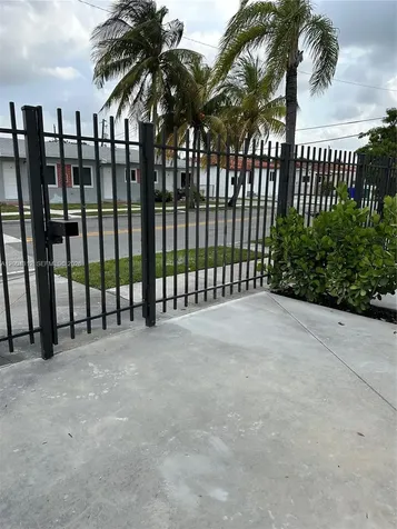551 SW 57th Avenue Miami FL 33144