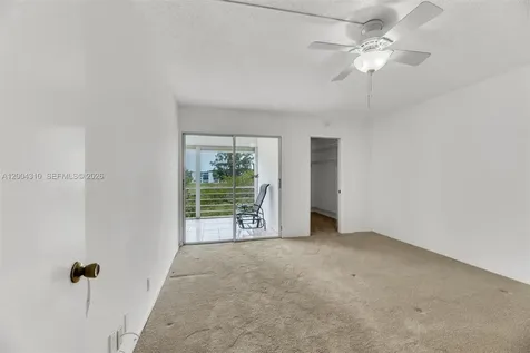 3013 Ventnor G Deerfield Beach FL 33442