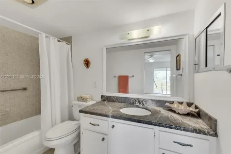3013 Ventnor G Deerfield Beach FL 33442