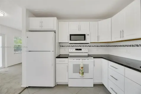 3013 Ventnor G Deerfield Beach FL 33442