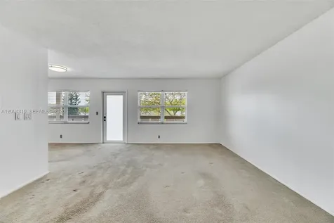 3013 Ventnor G Deerfield Beach FL 33442
