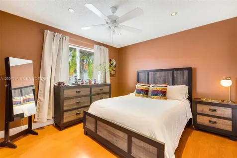 8055 NW 8th Street Miami FL 33126