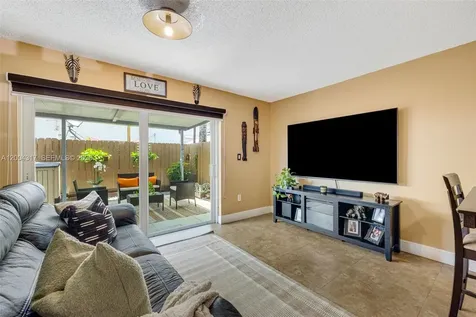8055 NW 8th Street Miami FL 33126