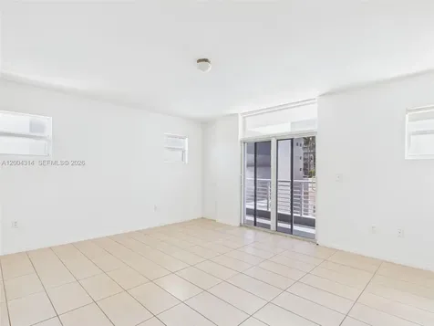 425 NE 30th Street Miami FL 33137