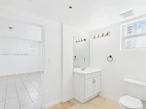 425 NE 30th Street Miami FL 33137