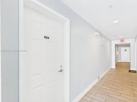 425 NE 30th Street Miami FL 33137