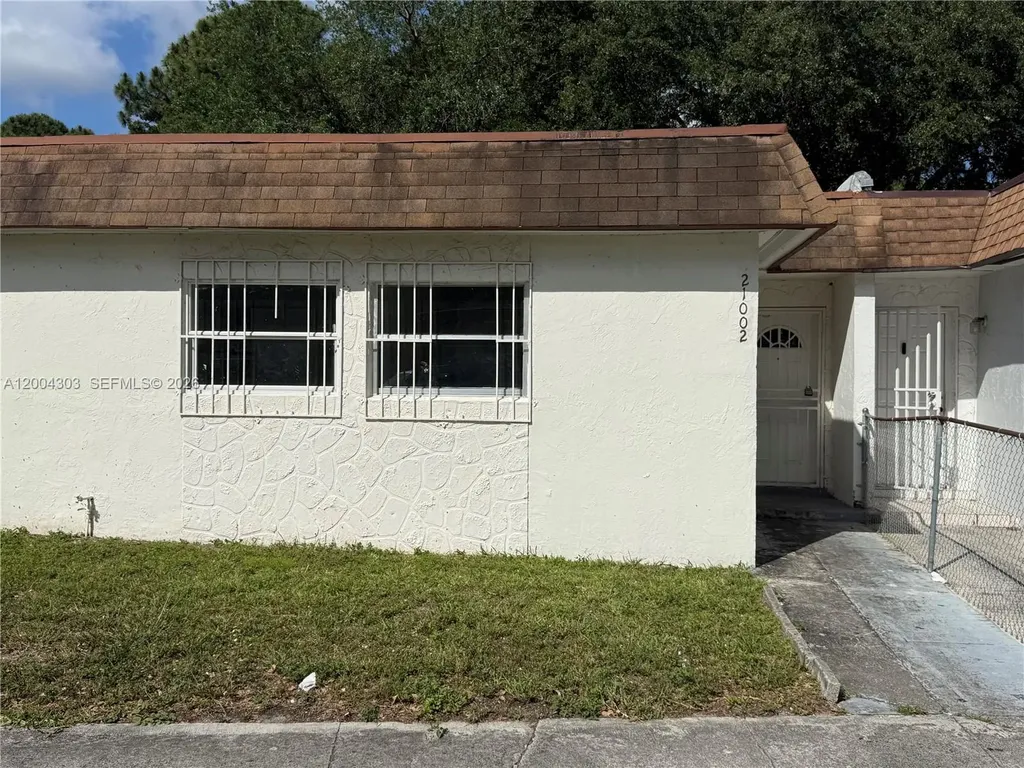 21002 NW 39th Avenue Miami Gardens FL 33055