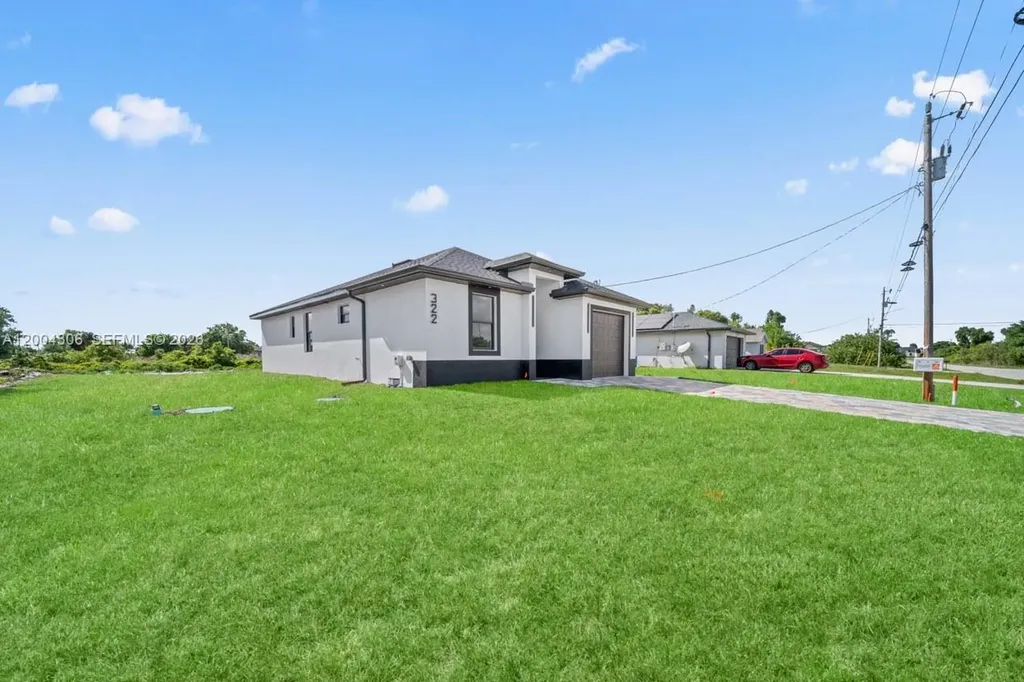 322 Ranch Avenue Lehigh Acres FL 33974