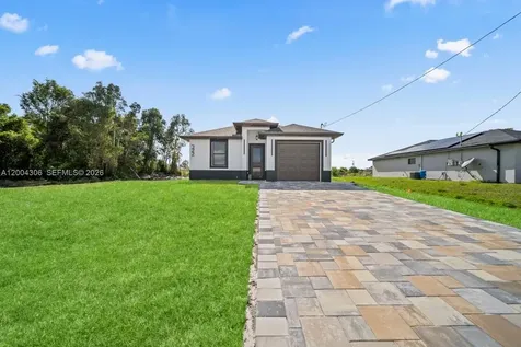 322 Ranch Avenue Lehigh Acres FL 33974