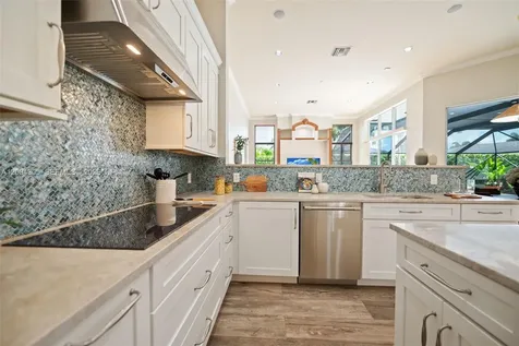 2556 Eagle Run Lane Weston FL 33327
