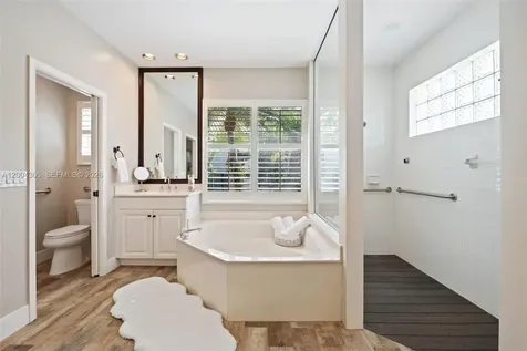 2556 Eagle Run Lane Weston FL 33327