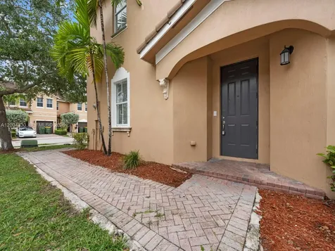 1442 SE 26th Avenue Homestead FL 33035
