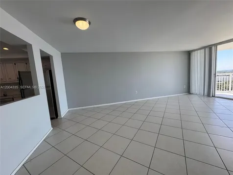 18041 Biscayne Boulevard Aventura FL 33160