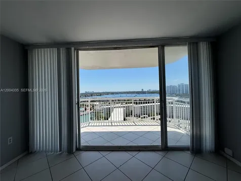 18041 Biscayne Boulevard Aventura FL 33160