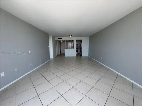 18041 Biscayne Boulevard Aventura FL 33160