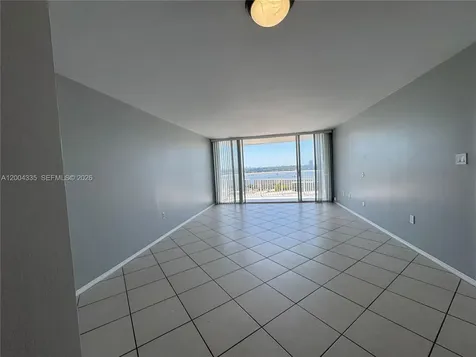 18041 Biscayne Boulevard Aventura FL 33160