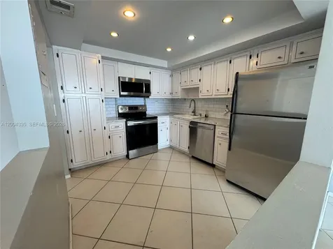18041 Biscayne Boulevard Aventura FL 33160