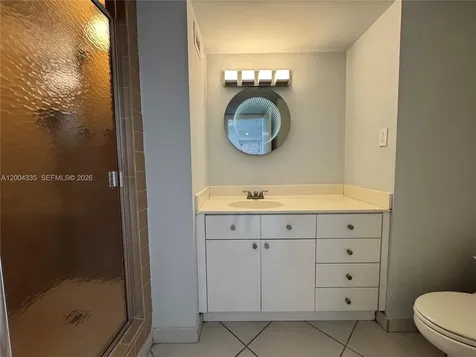 18041 Biscayne Boulevard Aventura FL 33160