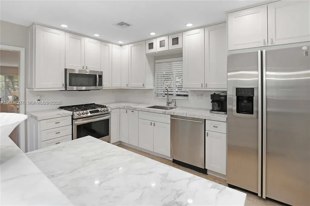 1147 Buchanan Street Hollywood FL 33019