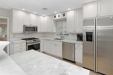 1147 Buchanan Street Hollywood FL 33019