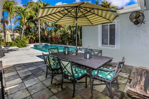 1147 Buchanan Street Hollywood FL 33019