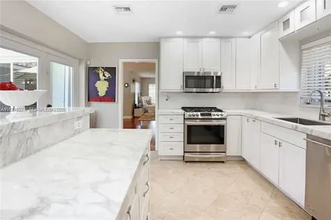 1147 Buchanan Street Hollywood FL 33019