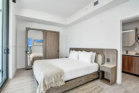 580 72nd Street Miami Beach FL 33141