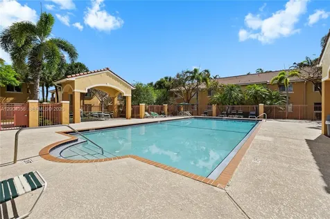 631 NW 79th Terrace Pembroke Pines FL 33024