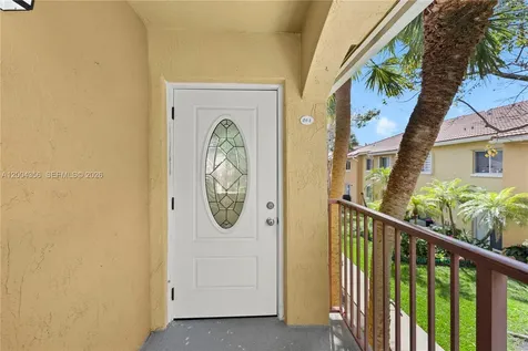 631 NW 79th Terrace Pembroke Pines FL 33024