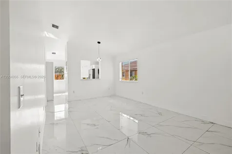631 NW 79th Terrace Pembroke Pines FL 33024