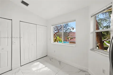 631 NW 79th Terrace Pembroke Pines FL 33024