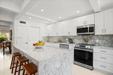 19220 NE 25th Avenue Miami FL 33180