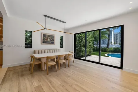 5763 Pine Tree Drive Miami Beach FL 33140