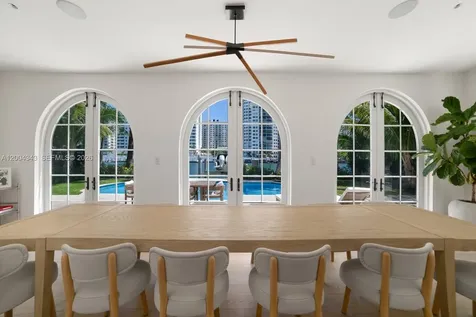 5763 Pine Tree Drive Miami Beach FL 33140
