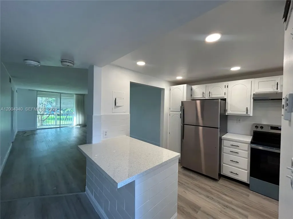 8962 S Hollybrook Boulevard Pembroke Pines FL 33025