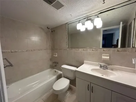 8962 S Hollybrook Boulevard Pembroke Pines FL 33025