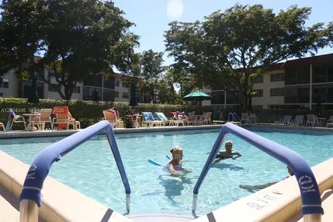 8962 S Hollybrook Boulevard Pembroke Pines FL 33025