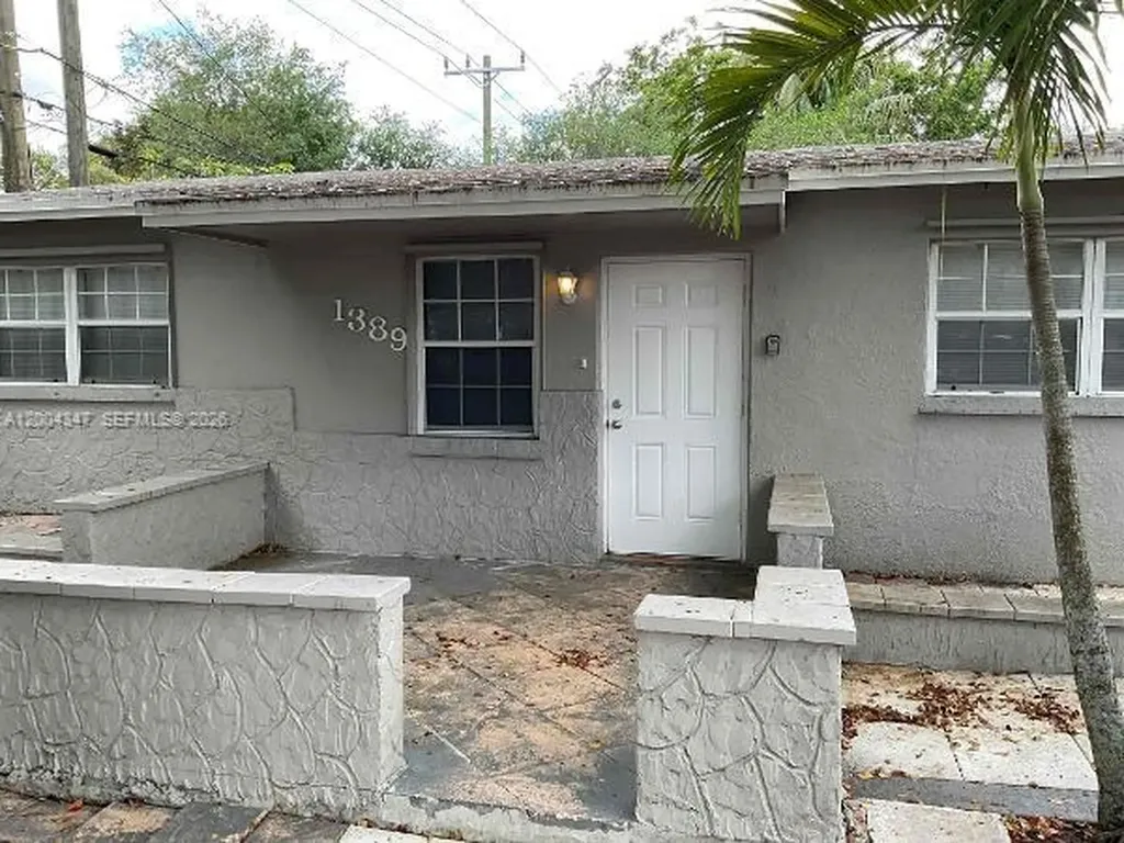 1389 SW 24th Avenue Fort Lauderdale FL 33312