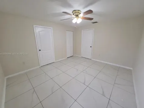 8412 NW 103rd Street Hialeah Gardens FL 33016