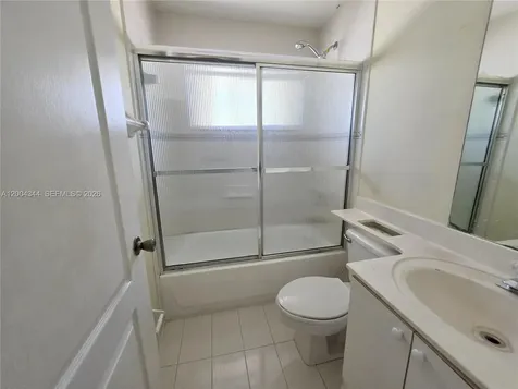 8412 NW 103rd Street Hialeah Gardens FL 33016