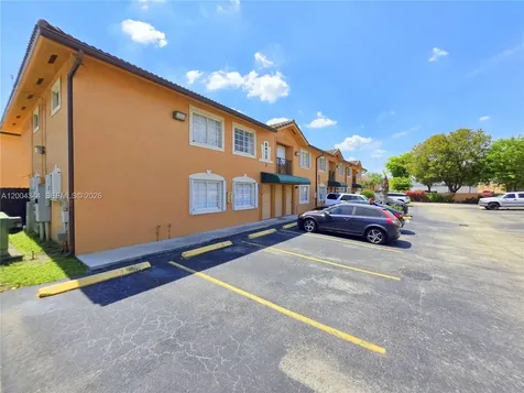 8412 NW 103rd Street Hialeah Gardens FL 33016