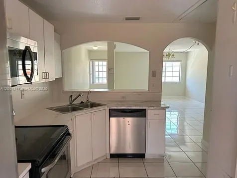 8412 NW 103rd Street Hialeah Gardens FL 33016