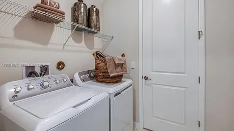 593 SE Ranch Oak Circle Port St. Lucie FL 34984