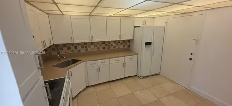 2750 NE 183rd Street Aventura FL 33160