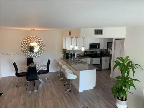 8660 SW 212th Street Cutler Bay FL 33189