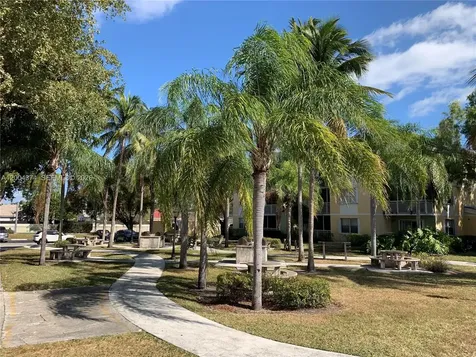 8660 SW 212th Street Cutler Bay FL 33189