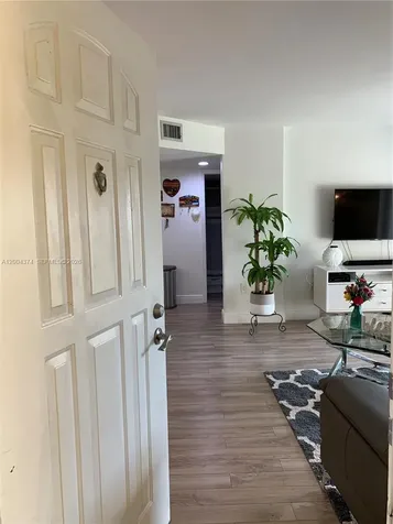 8660 SW 212th Street Cutler Bay FL 33189